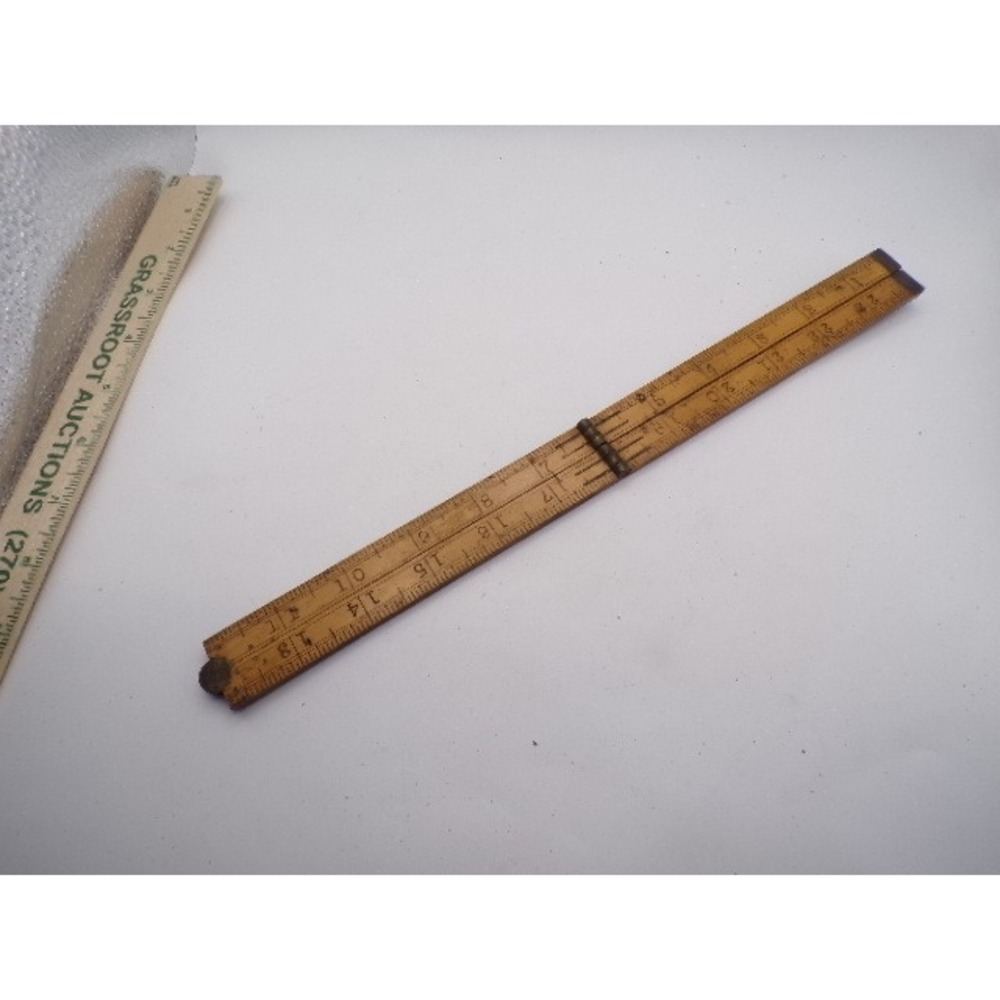 Antique Upson Nutco No 68 Boxwood 2 Foot 4 Fold Folding Ruler Brass Joints - Picture 3 of 3